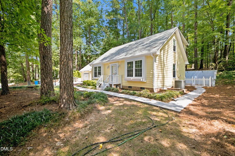 1605 Sycamore Dr, Garner, NC 27529