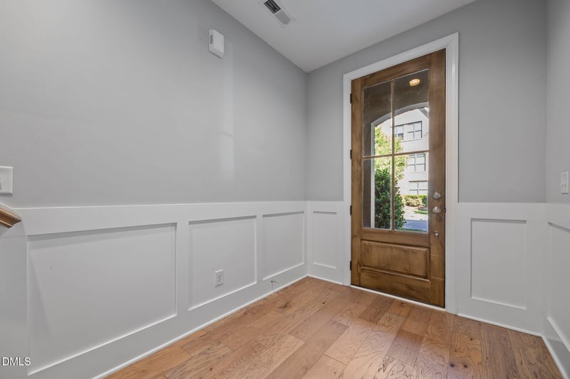 1605 Wooster St, Raleigh, NC 27607