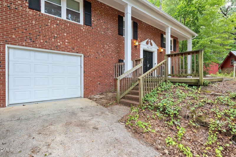 1607 Sycamore Dr, Garner, NC 27529