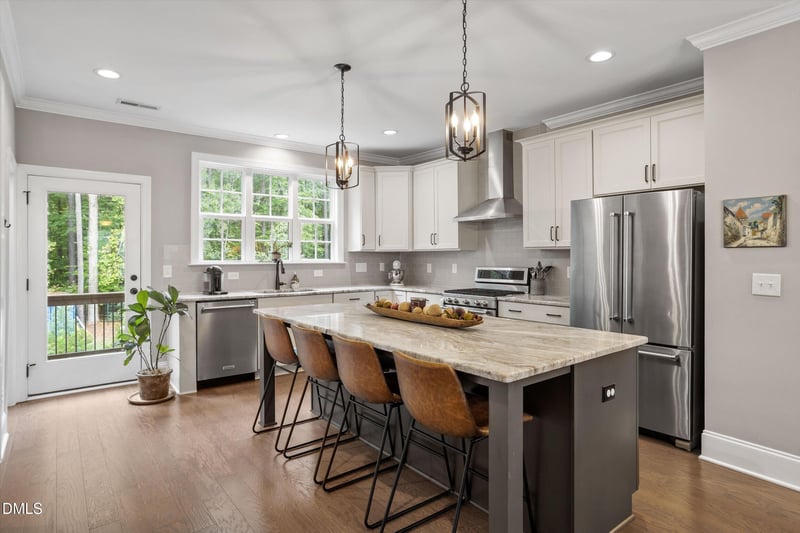 1607 Wooster St, Raleigh, NC 27607