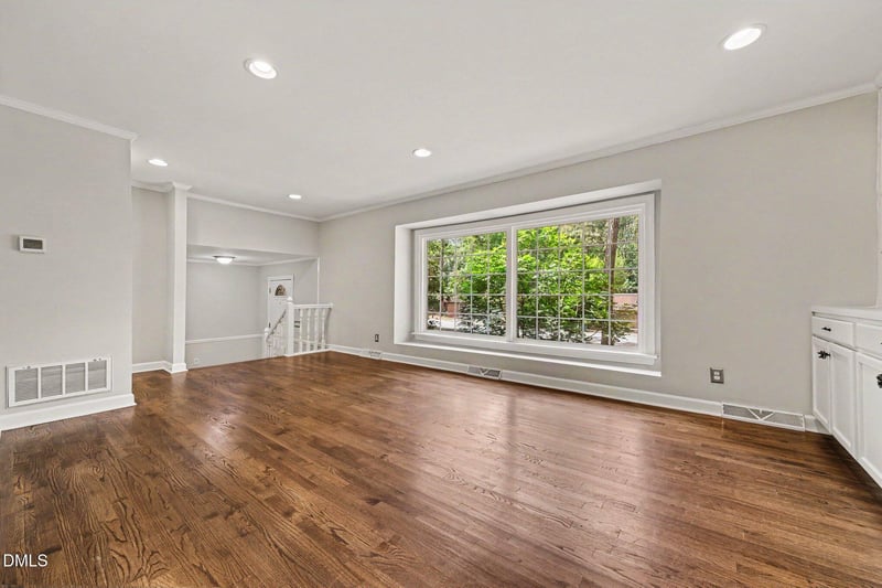 1608 Westhaven Dr, Raleigh, NC 27607