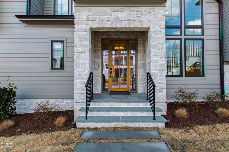 1614 Carson St, Raleigh, NC 27608