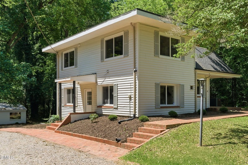 1615 Carbonton Rd, Sanford, NC 27330