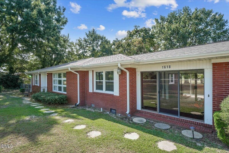 1618 Us Highway 70 W, Goldsboro, NC 27530