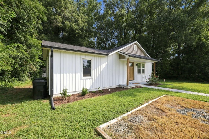 1621 N Park Ave, Burlington, NC 27217
