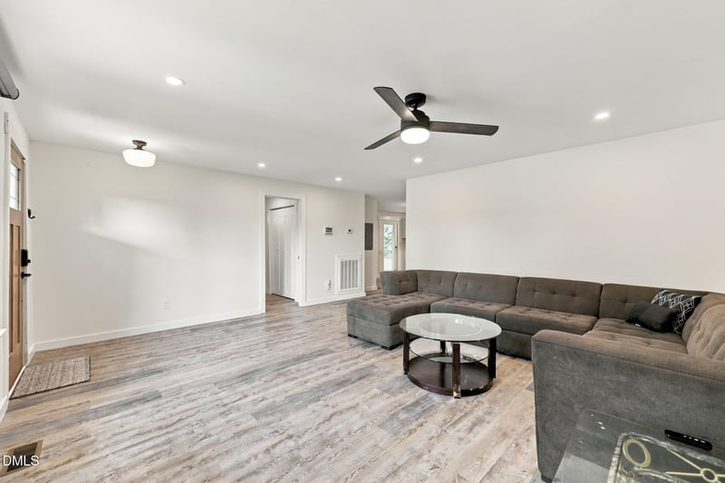 1621 N Park Ave, Burlington, NC 27217