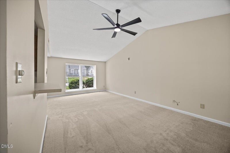 1621 River Knoll Dr, Raleigh, NC 27610