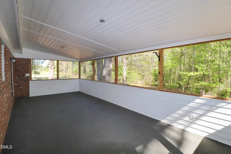 163 Walton Rd, Youngsville, NC 27596