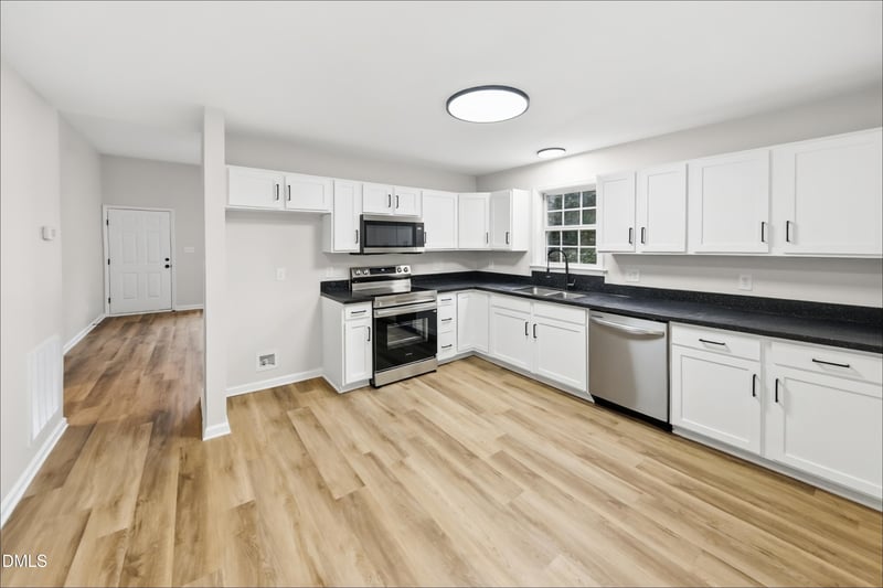 165 Cedarhurst Ln, Franklinton, NC 27525