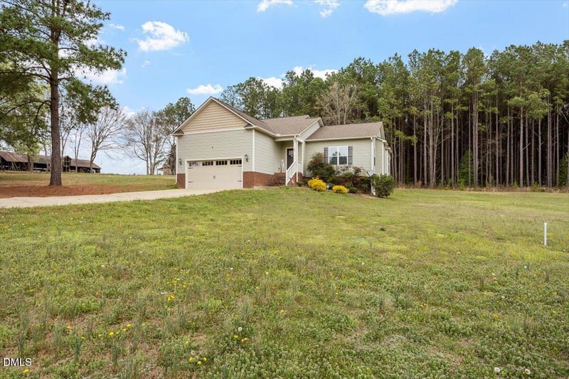 165 Turlington Rd, Dunn, NC 28334