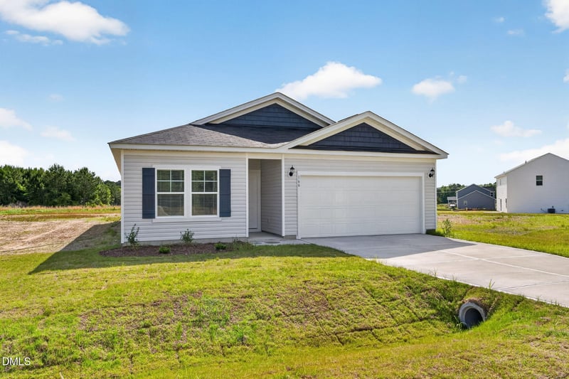 166 Shiloh Woods Cir, Smithfield, NC 27577