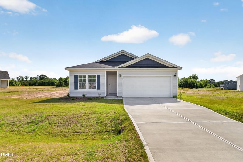 166 Shiloh Woods Cir, Smithfield, NC 27577