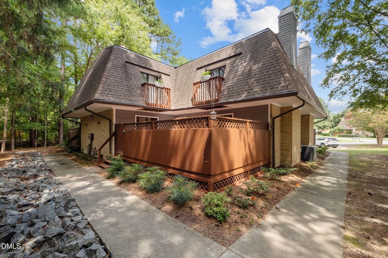 167 Springberry Ln, Chapel Hill, NC 27517