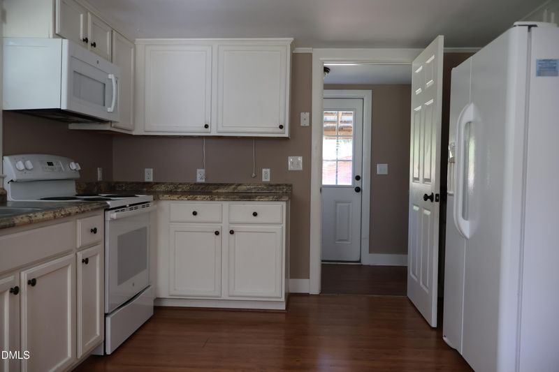 1691 Holly Grove Rd, Benson, NC 27504
