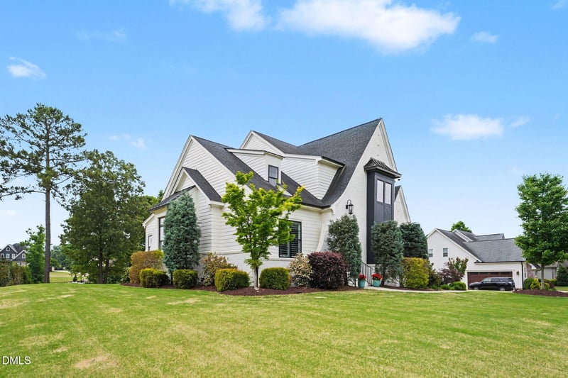 17 Stella Ct, Clayton, NC 27527