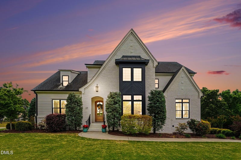 17 Stella Ct, Clayton, NC 27527