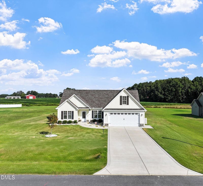17 Tanseyleaf Dr, Smithfield, NC 27577