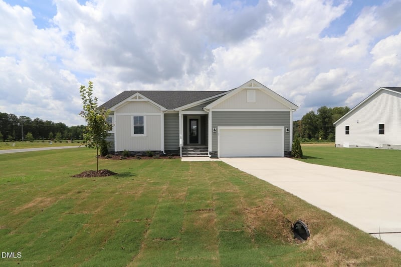 17 Windward Pl, Lillington, NC 27546