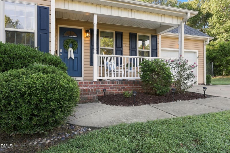 170 Broken Lance Dr, Youngsville, NC 27596