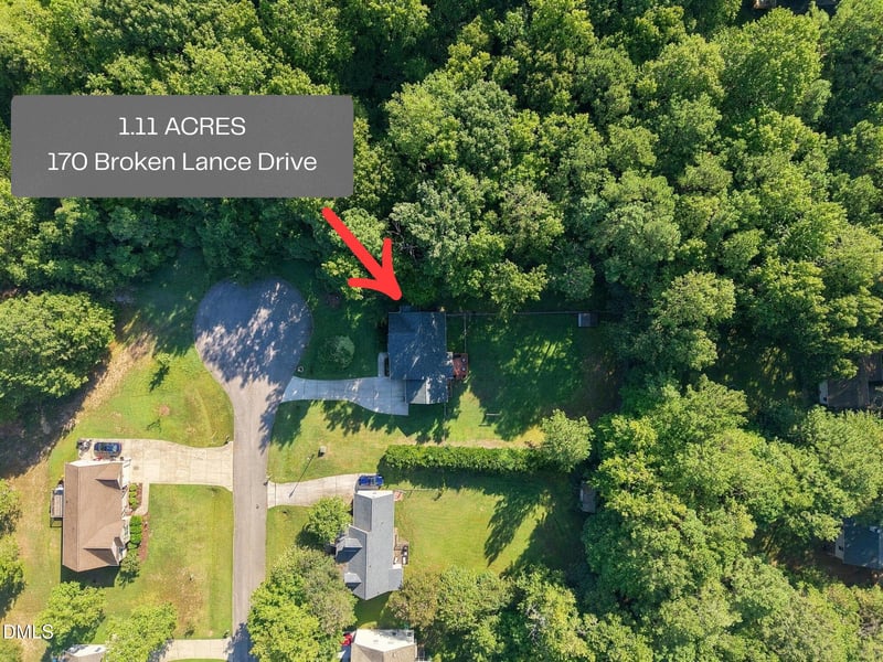 170 Broken Lance Dr, Youngsville, NC 27596