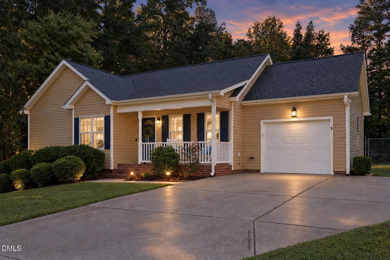 170 Broken Lance Dr, Youngsville, NC 27596
