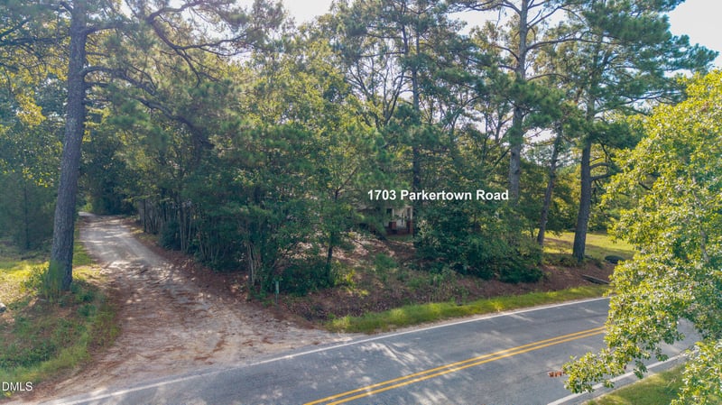 1703 Parkertown Rd #A, Four Oaks, NC 27524