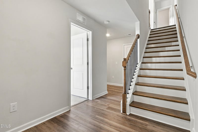1706 Burgundy Pk Dr, Apex, NC 27502