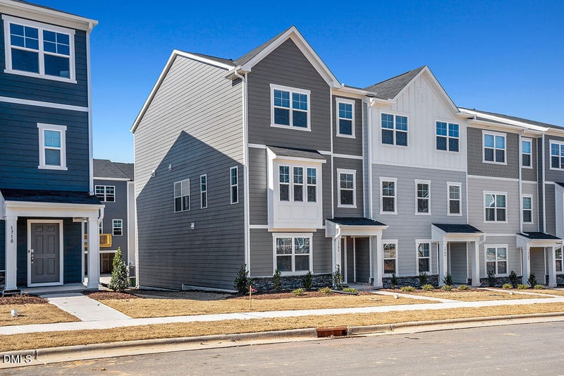 1706 Burgundy Pk Dr, Apex, NC 27502