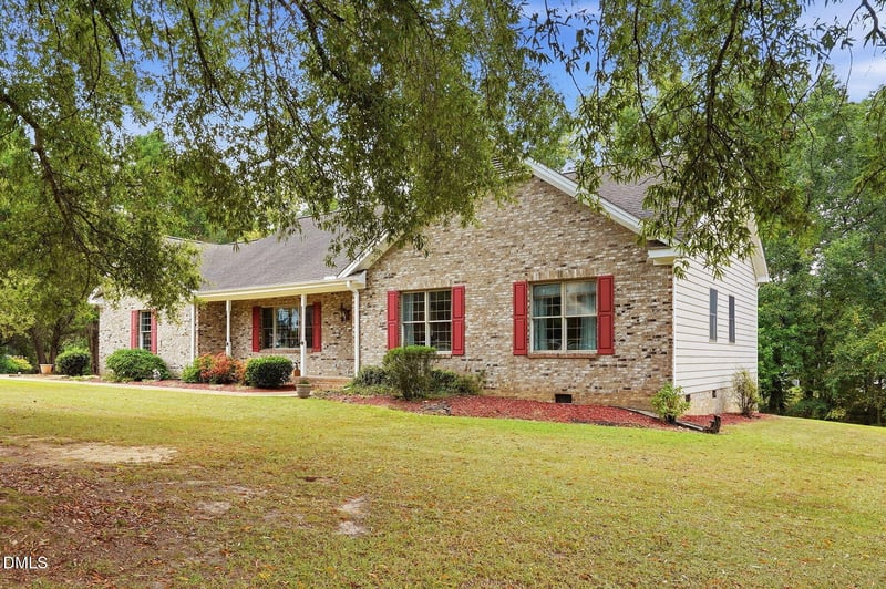 171 Clover Rg, Angier, NC 27501