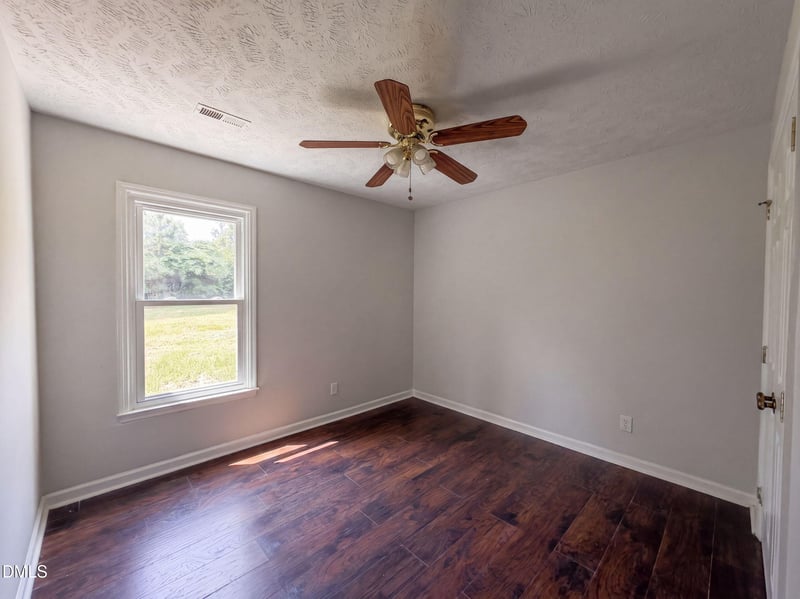 1710 Winnabow Dr, Fayetteville, NC 28304