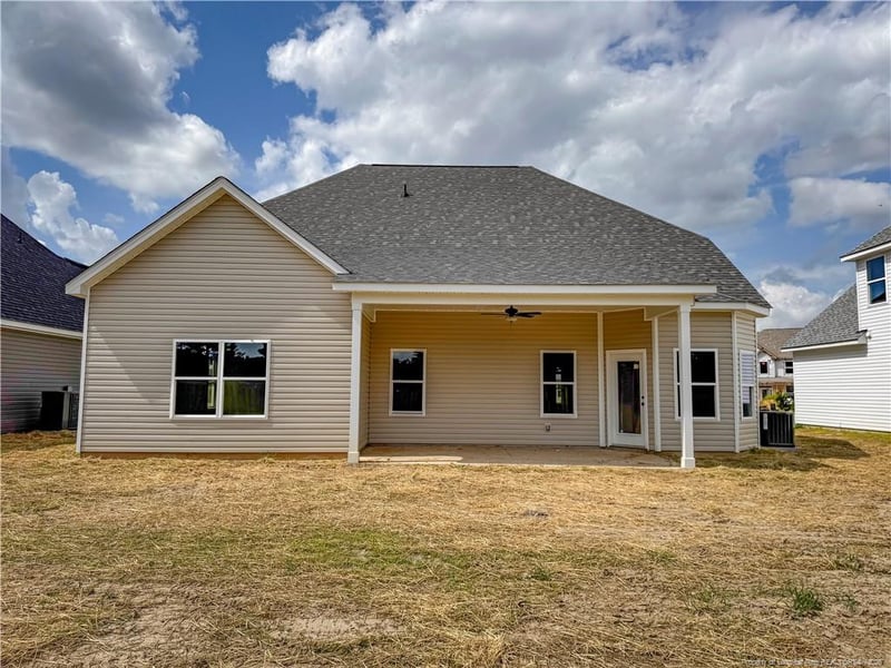 1715 Smith Farm St, Fayetteville, NC 28306
