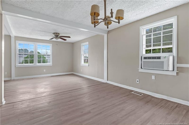 1716 Cumberland Dr, Fayetteville, NC 28311