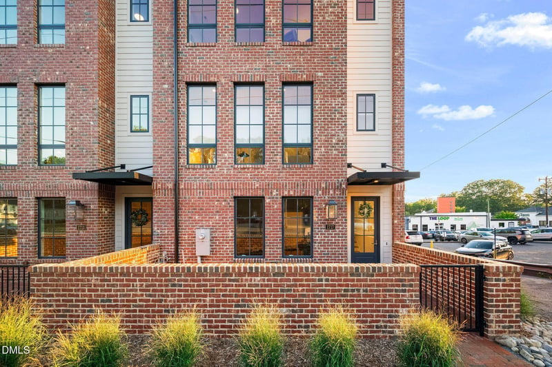 1717 W Club Blvd, Durham, NC 27705
