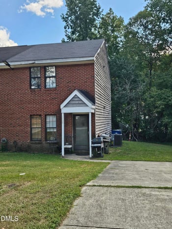 1720 Fox Hollow Dr, Raleigh, NC 27610