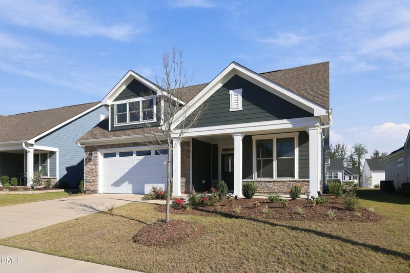 1720 Pinecliff Ct, Fuquay Varina, NC 27526