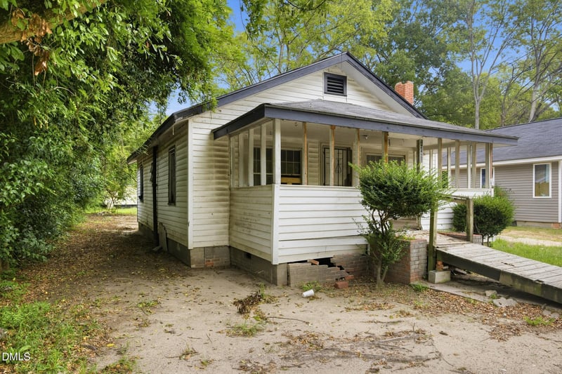 1721 Harper St, Fayetteville, NC 28312