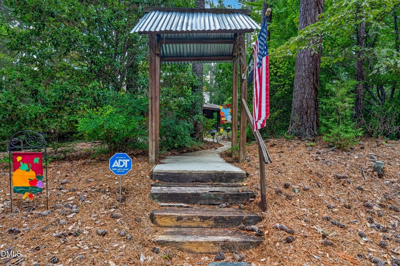 1728 Allard Rd, Chapel Hill, NC 27514