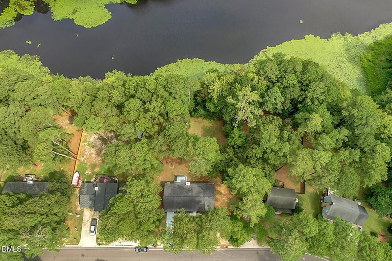 1729 Boros Dr, Fayetteville, NC 28303