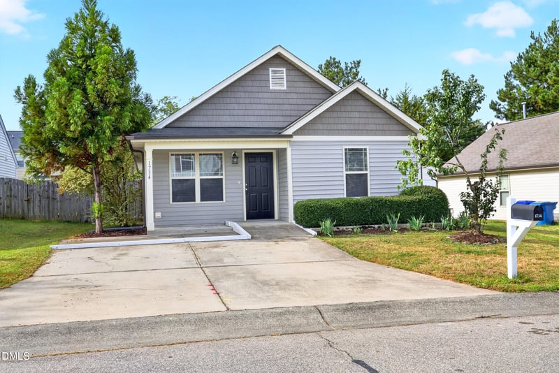 1734 Great Bend Dr, Durham, NC 27704