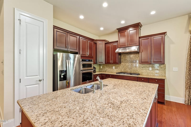 1753 Hasentree Villa Ln, Wake Forest, NC 27587