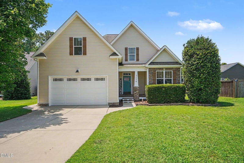 176 Braddock Dr, Lillington, NC 27546