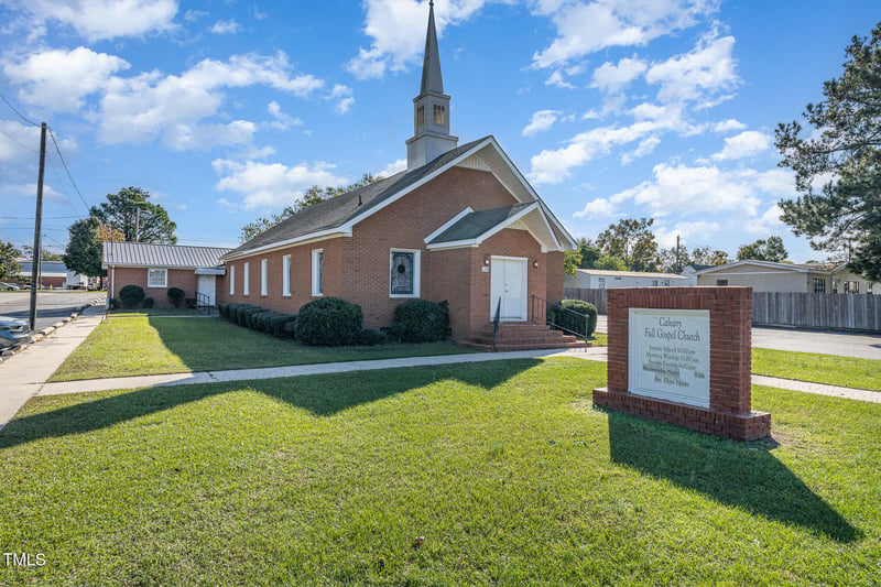 178 N Railroad St, Coats, NC 27521