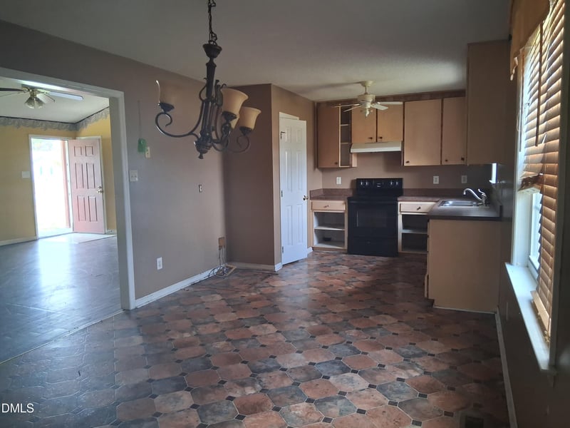 179 Patricia Dr, Smithfield, NC 27577