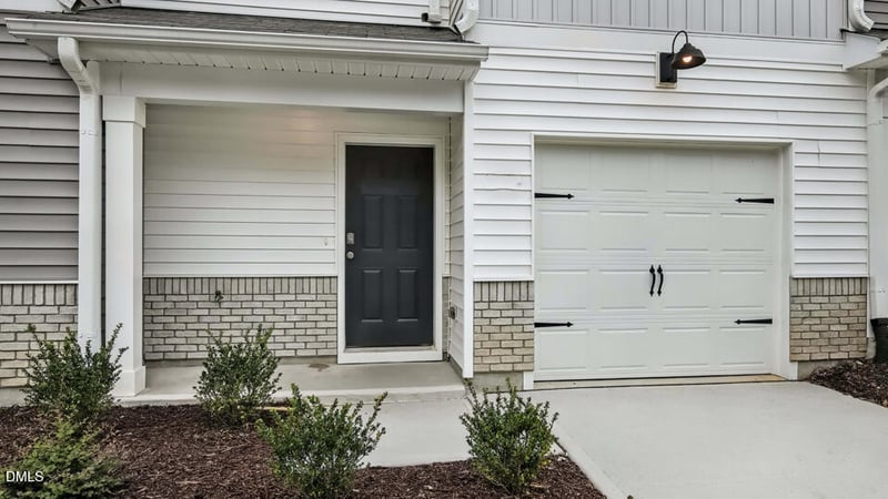 18 Bee Garden Ct, Angier, NC 27501
