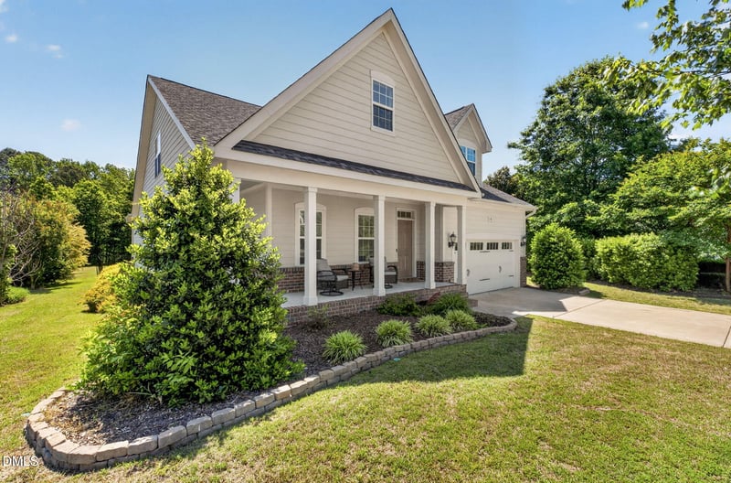 18 Heathgreen Dr, Clayton, NC 27527