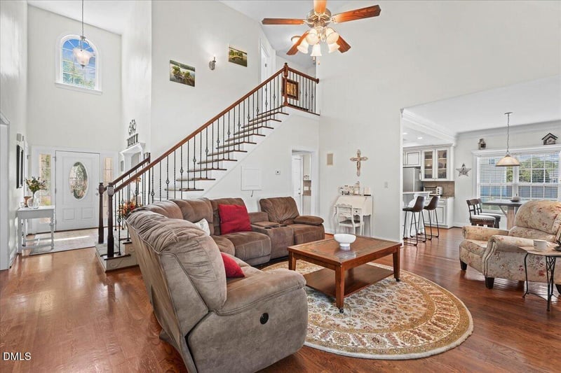 18 Treewood Ln, Clayton, NC 27527
