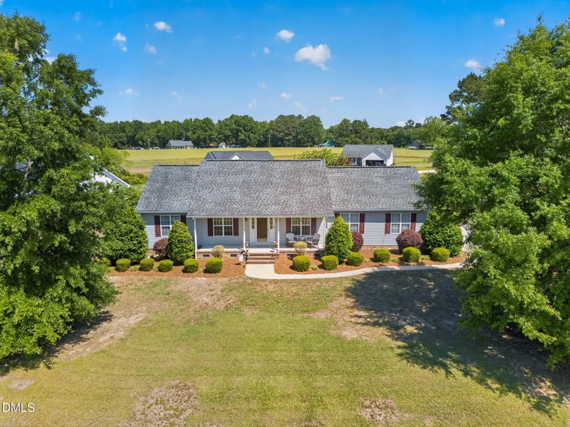 180 Fred Mcleod Ln, Coats, NC 27521