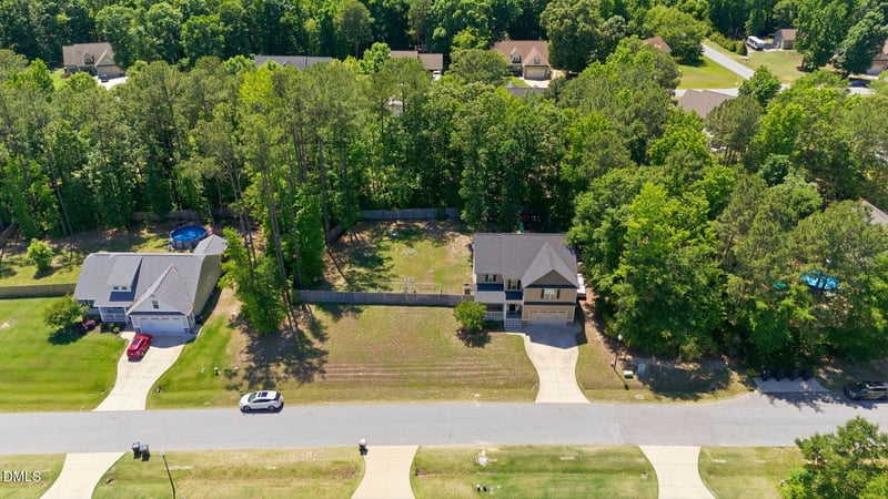 180 Long Grass Dr, Smithfield, NC 27577