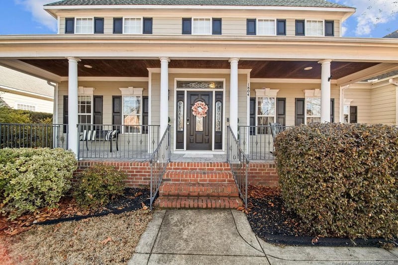1804 Holloman Dr, Fayetteville, NC 28312