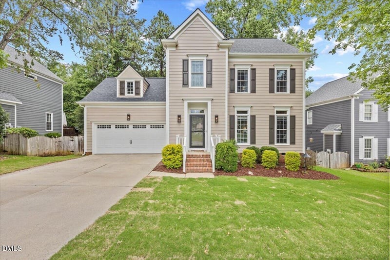1809 Misty Hollow Ln, Apex, NC 27502